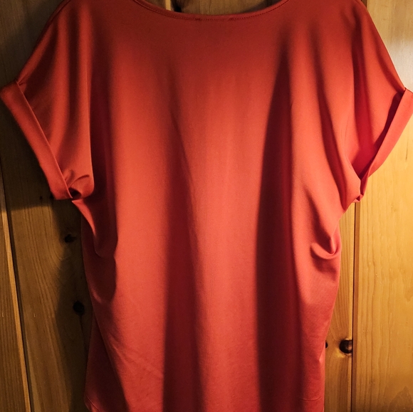 Quarter-zip Colorblock Top - Picture 2 of 3